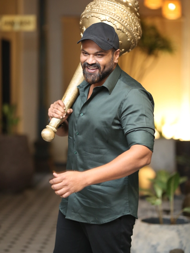 Manchu Manoj Mass Looks