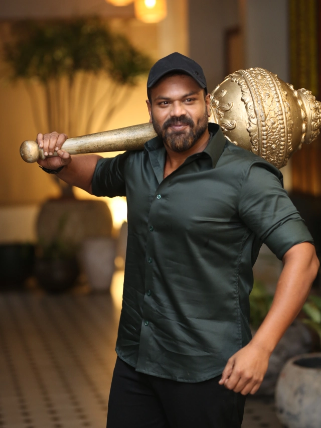 Manchu Manoj Mass Looks