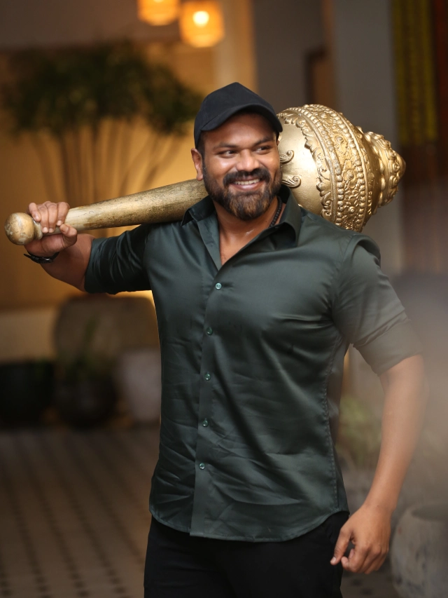 Manchu Manoj Mass Looks