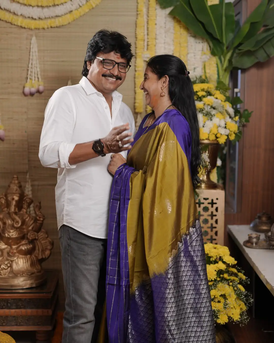 Meena Vasu Shares Photos with Husband