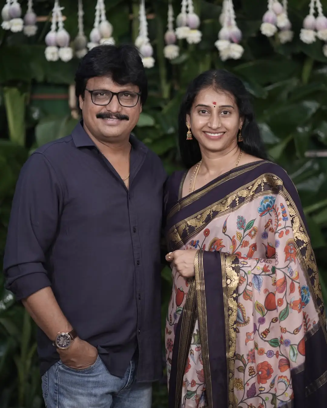 Meena Vasu Shares Photos with Husband