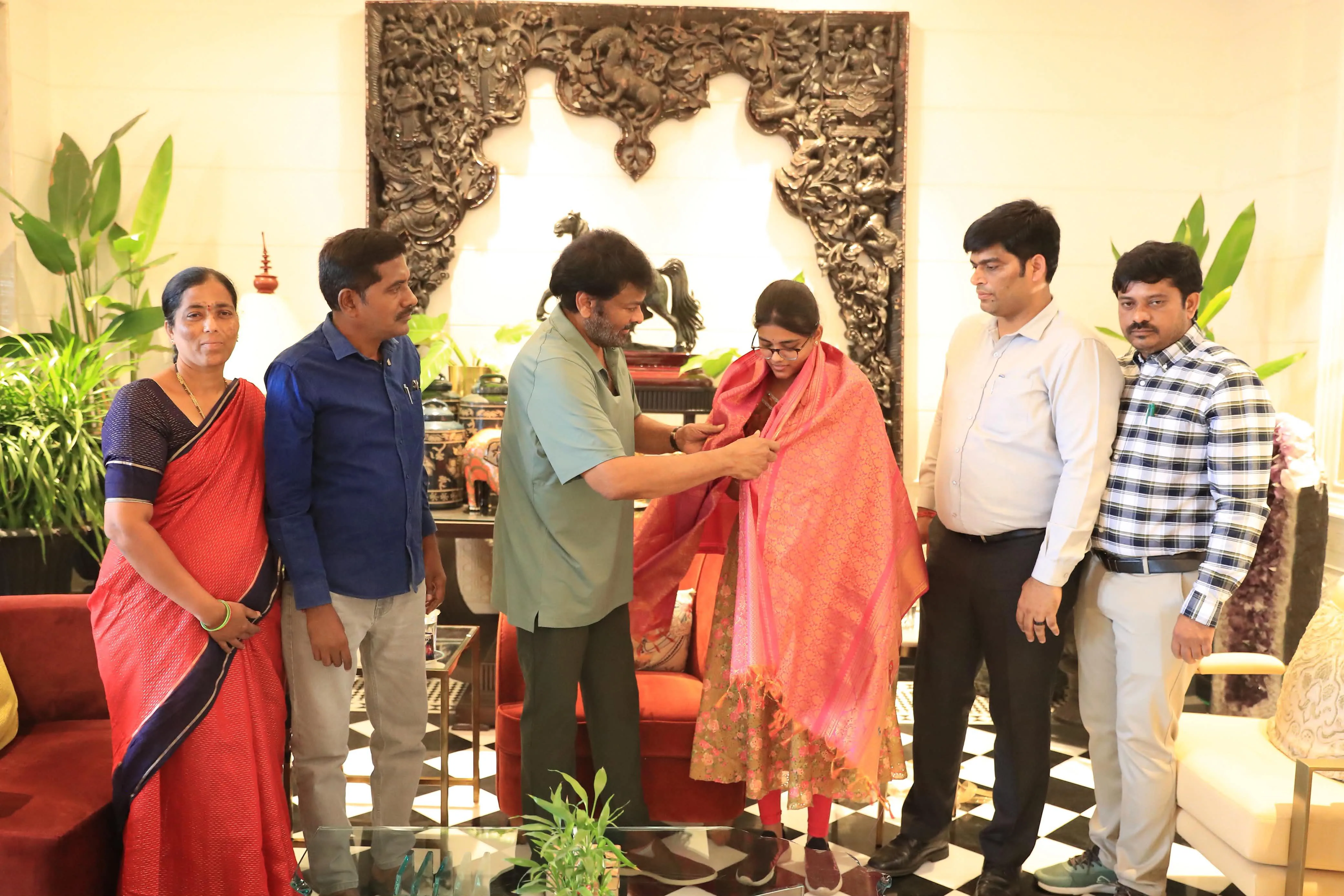 Megastar Chiranjeevi met TGEAPCET state top ranker M Rushi