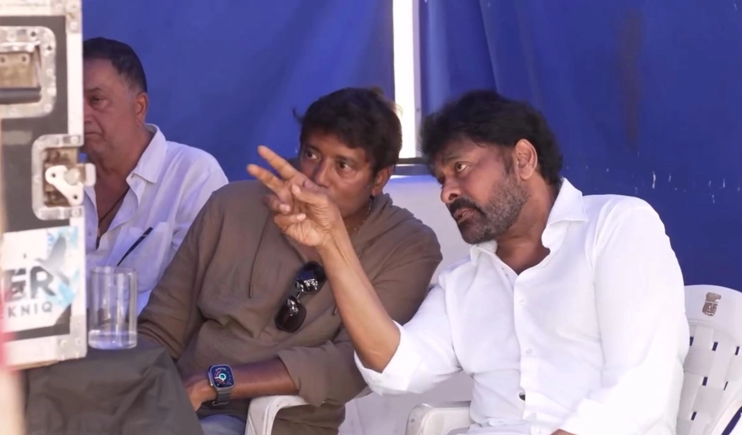 Megastar Chiranjeevi Visits Ram Charan Peddi Sets
