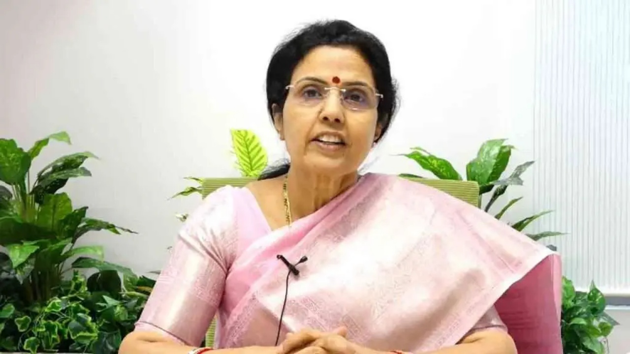 Nara Bhuvaneswari : శభాష్ నిత్య శ్రీ.. ఇలానే దూసుకెళ్లు.. బాలికపై నారా భువనేశ్వరి ప్రశంసలు.. ఎందుకంటే..