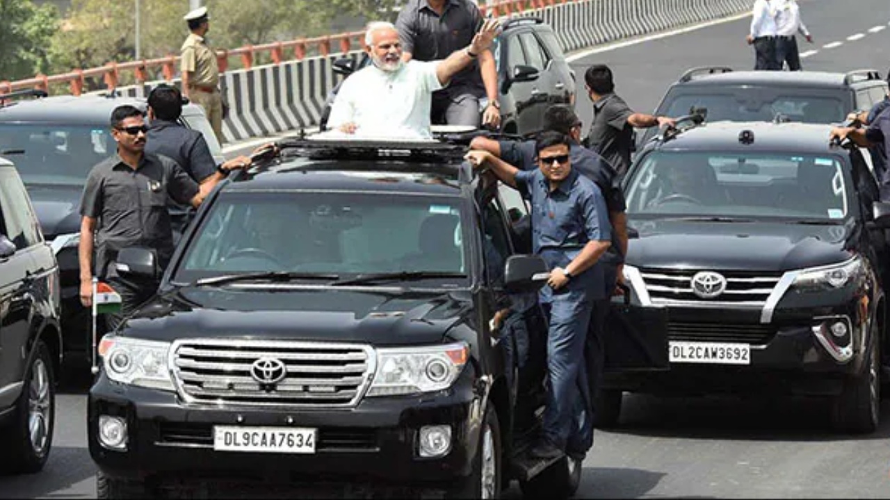 PM Modi Convoy : ప్రధాని మోదీ మరో సంచలన నిర్ణయం.. సొంత కన్వాయ్‌లో సగం కట్..