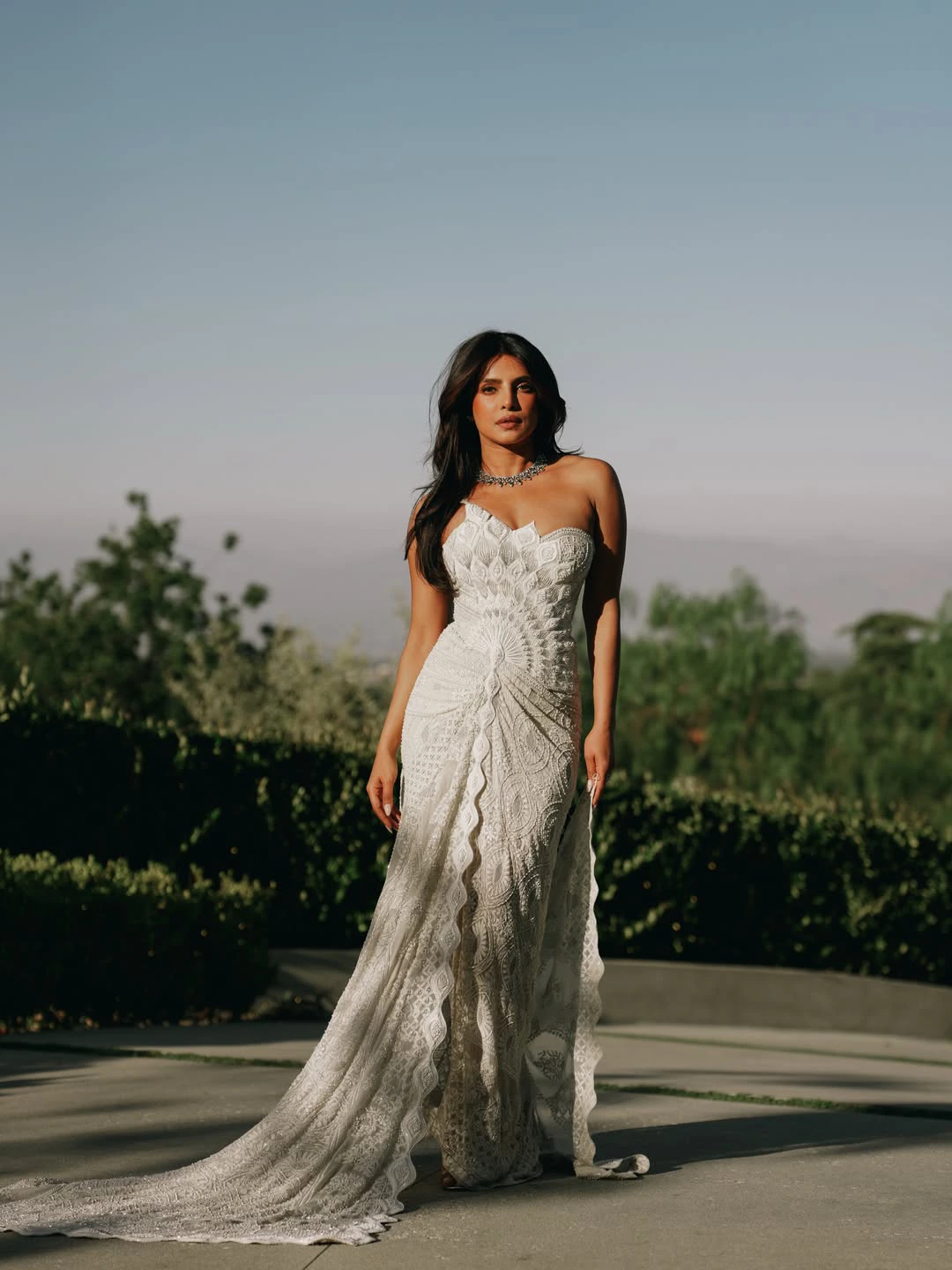 Priyanka Chopra Looks like Angel in White Dress