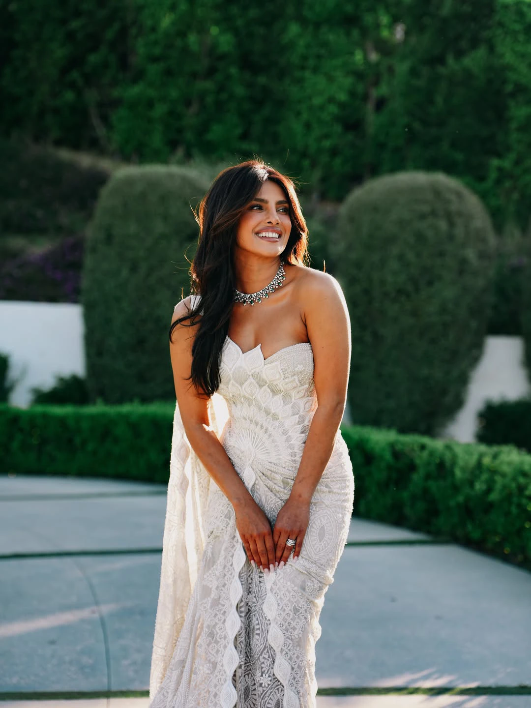 Priyanka Chopra Looks like Angel in White Dress