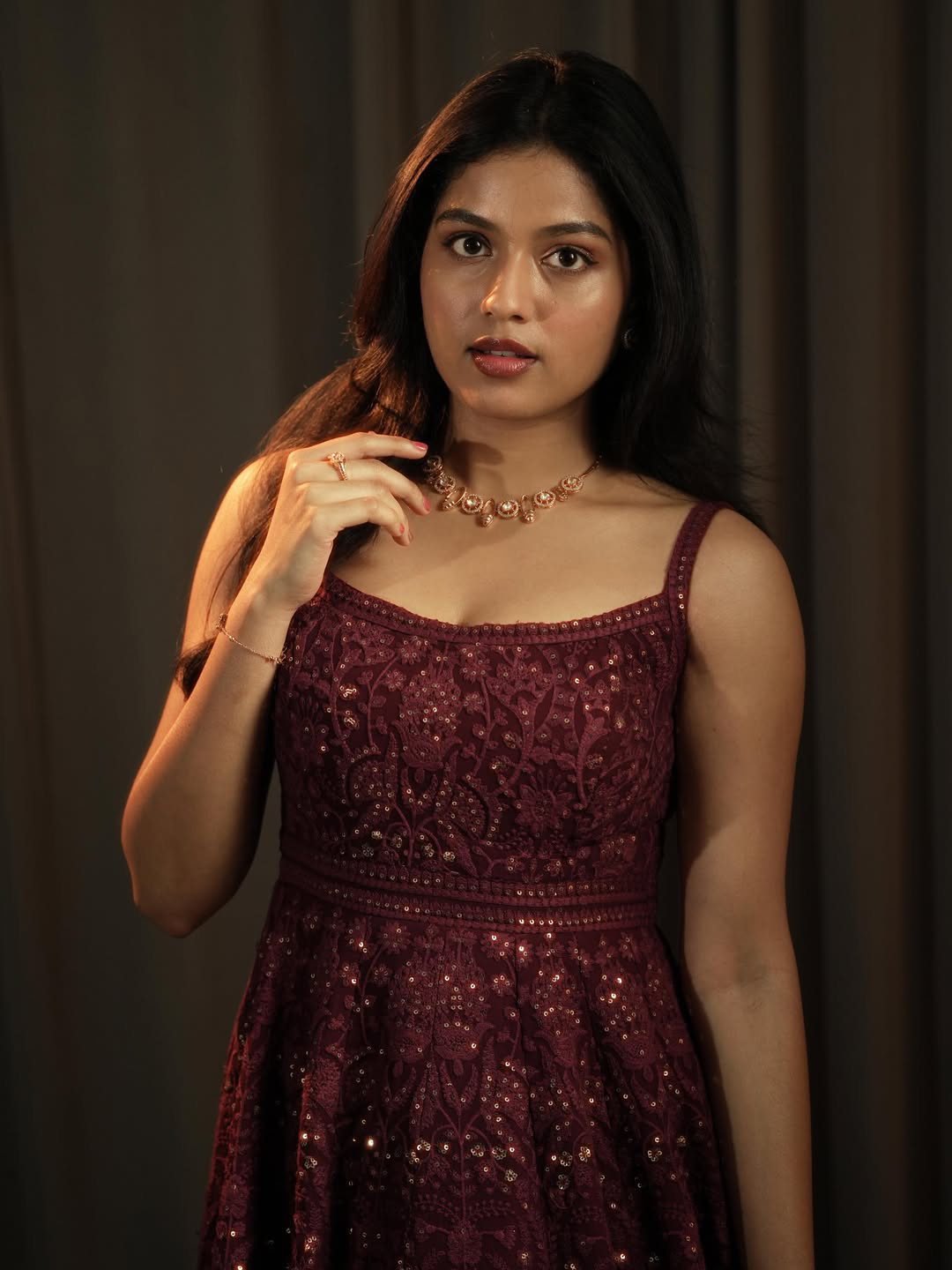 Raju Weds Rambai heroine Tejaswi Rao glamorous splash in modern dress