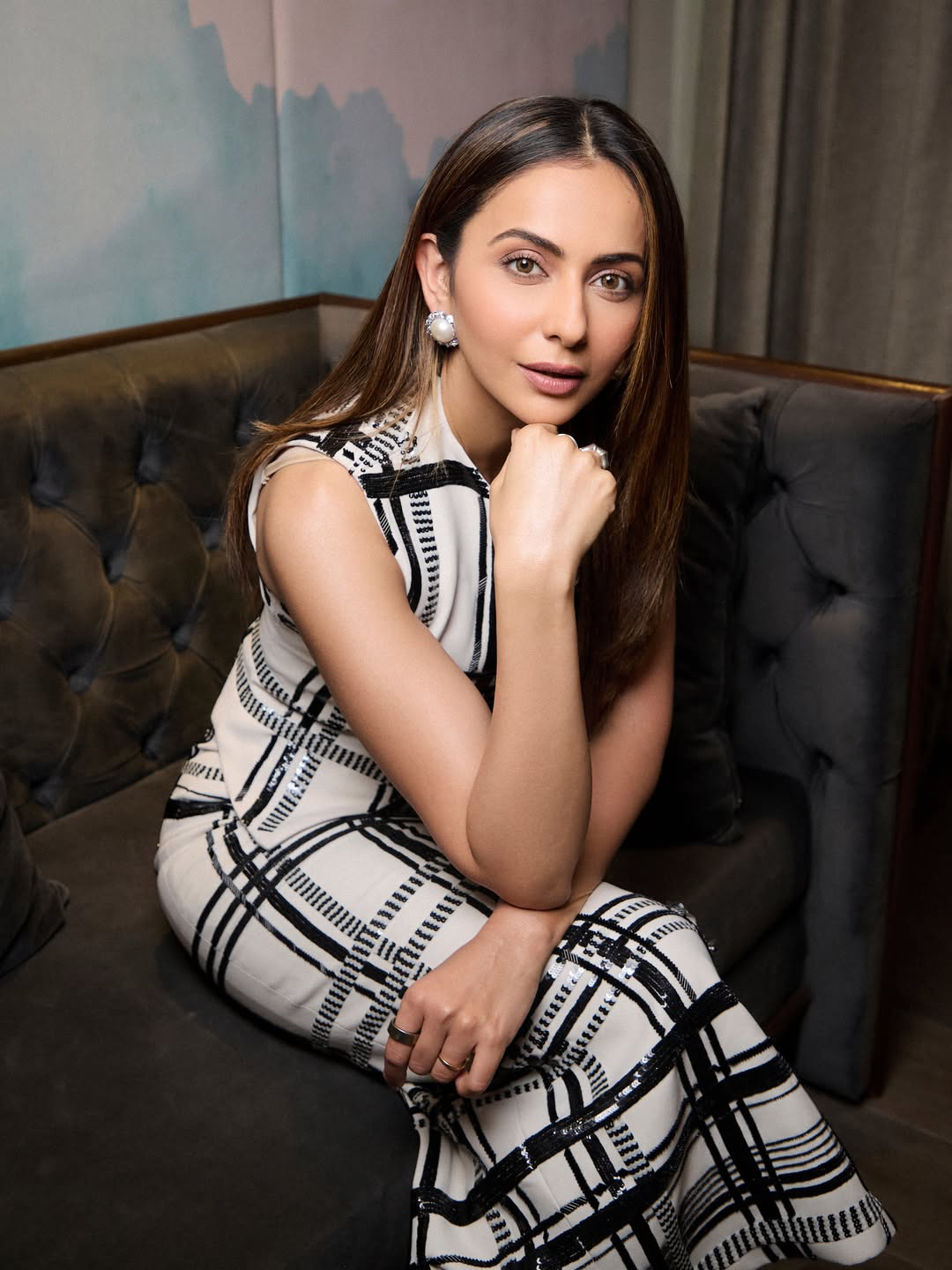 Rakul preet singh latest photos in black and white suit
