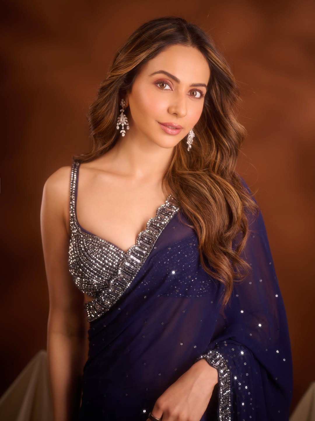 Rakul preet singh stunning looks in saree