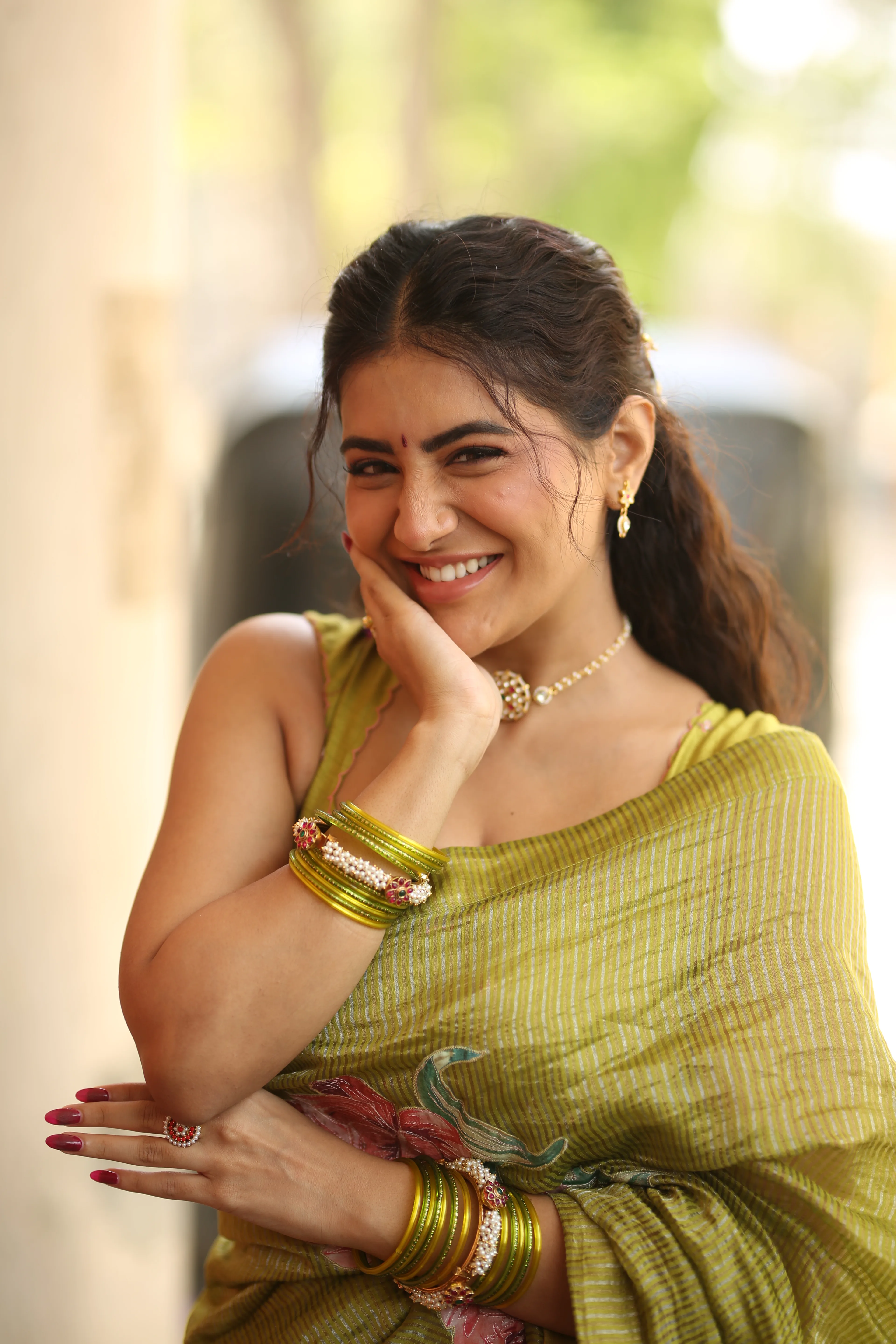 Rashi singh at Transfer Trimurthulu Teaser launch event