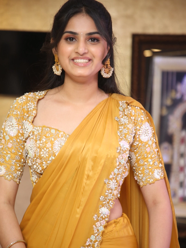 Rayancha Kokkura Cute Photos in Saree