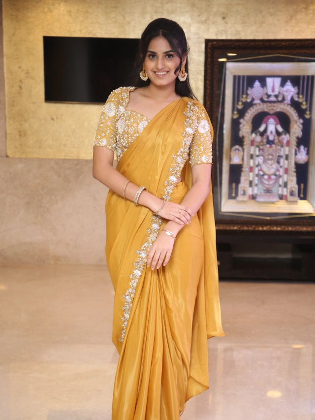 Rayancha Kokkura Cute Photos in Saree