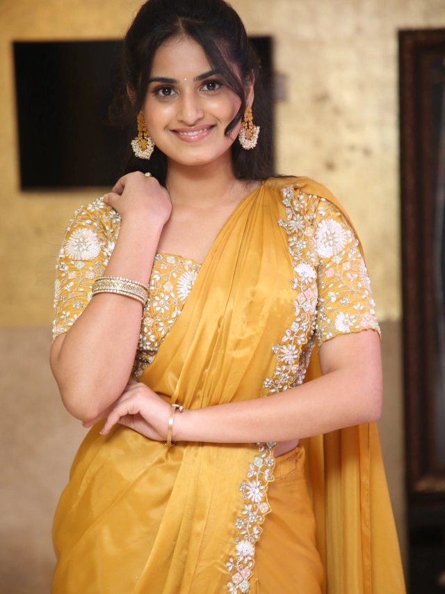 Rayancha Kokkura Cute Photos in Saree