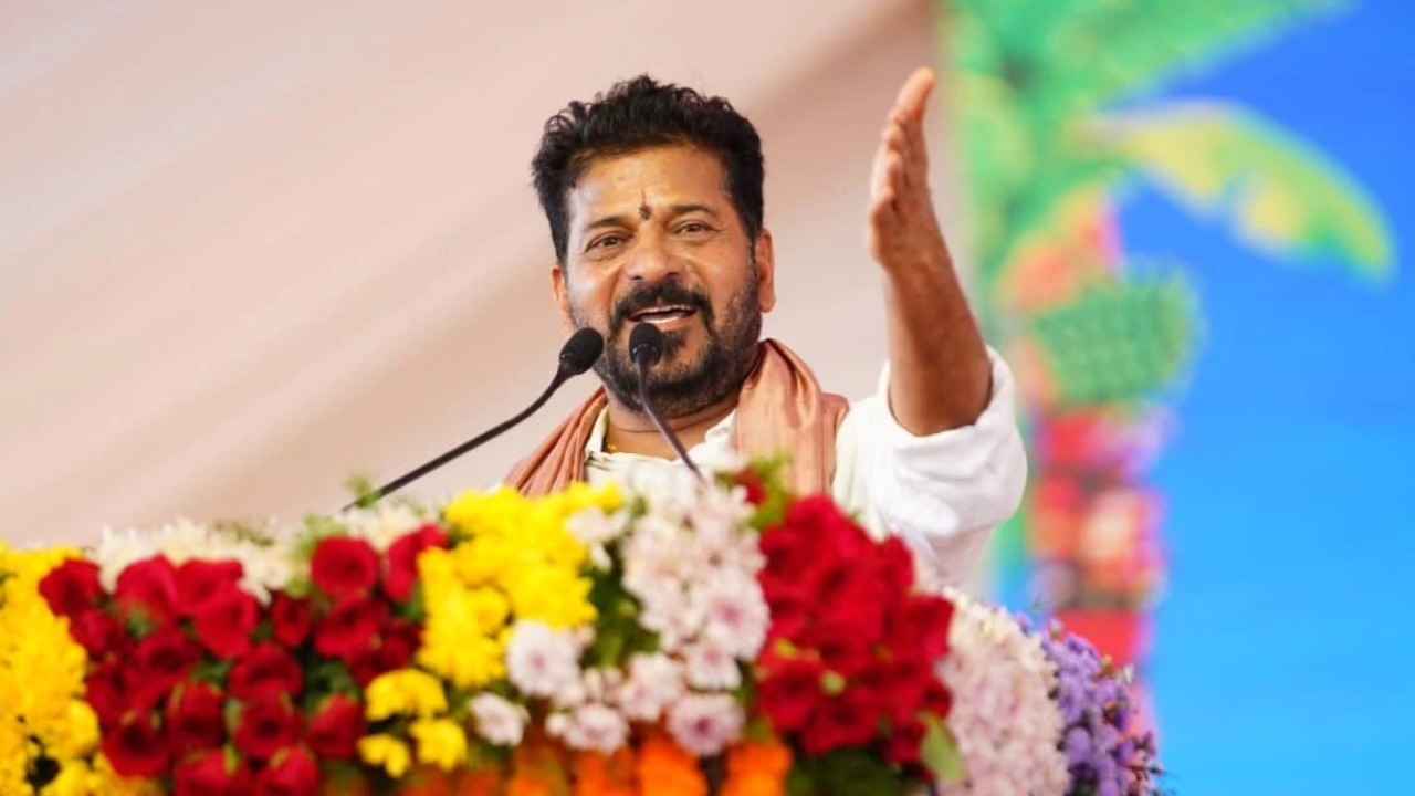 Cm Revanth Reddy: కోటి మంది మ‌హిళ‌ల‌ను కోటీశ్వ‌రుల‌ను చేస్తాం.. డీమార్ట్, బిగ్ బజార్లను తలదన్నేలా..- సీఎం రేవంత్