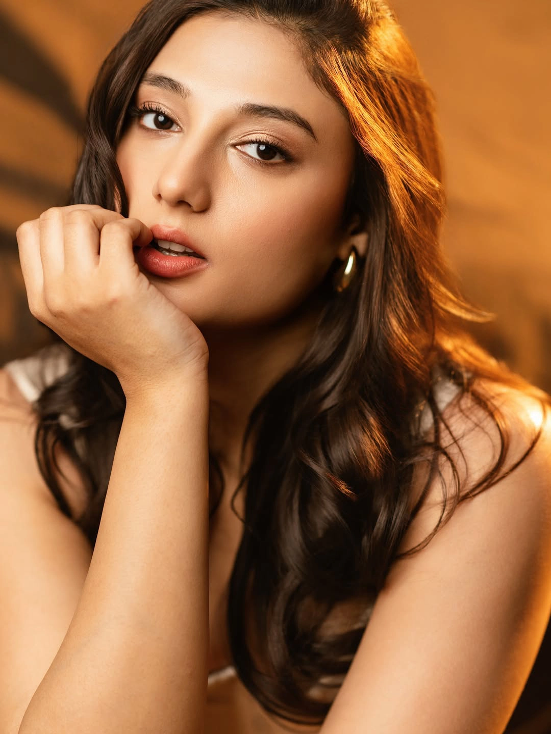 Ritika Nayak Sizzling Poses in Short Dress