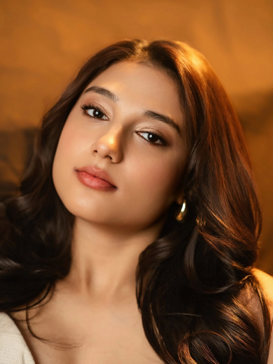 Ritika Nayak Sizzling Poses in Short Dress