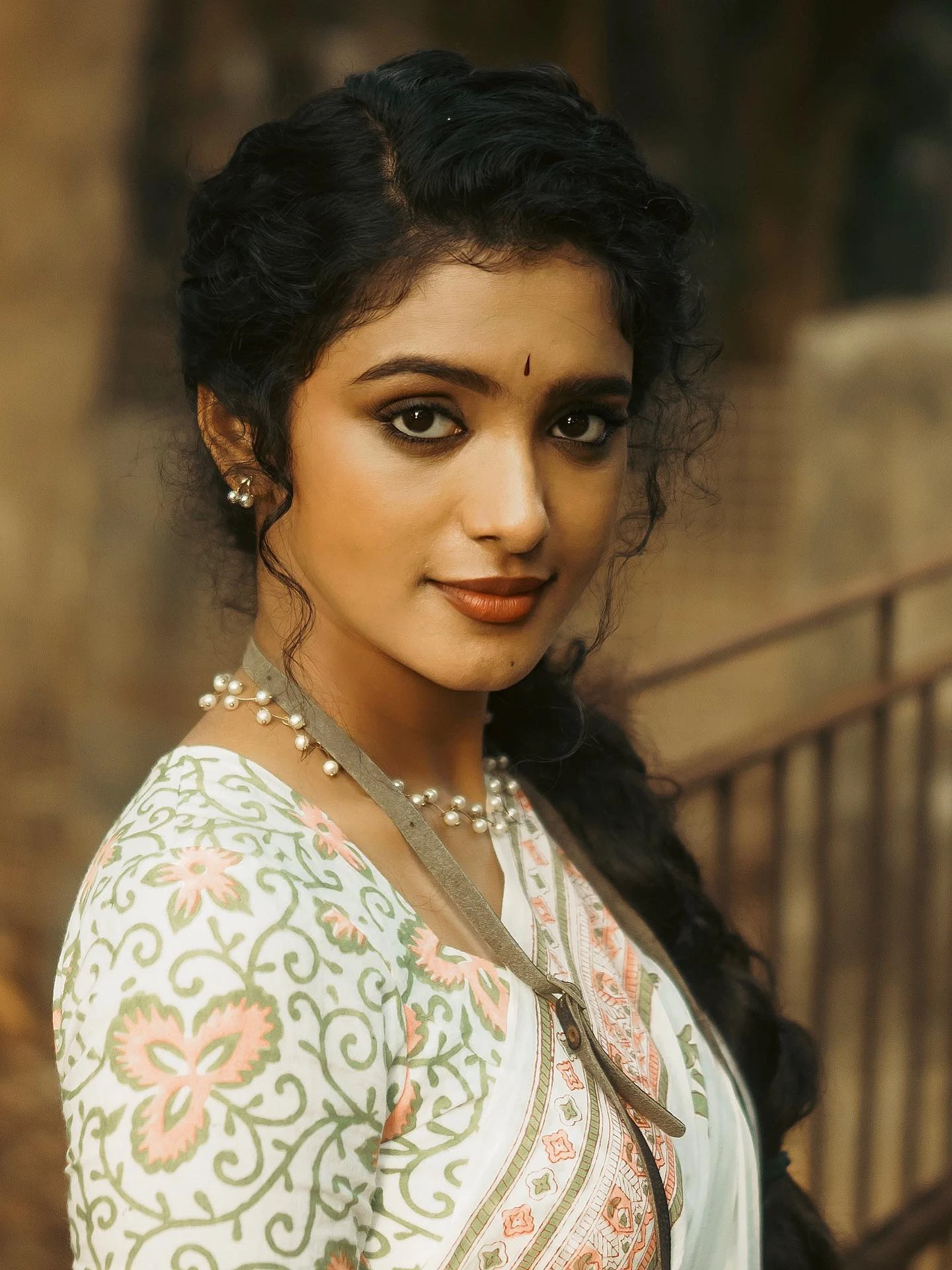 Roopa Koduvayur Cute Vintage Looks
