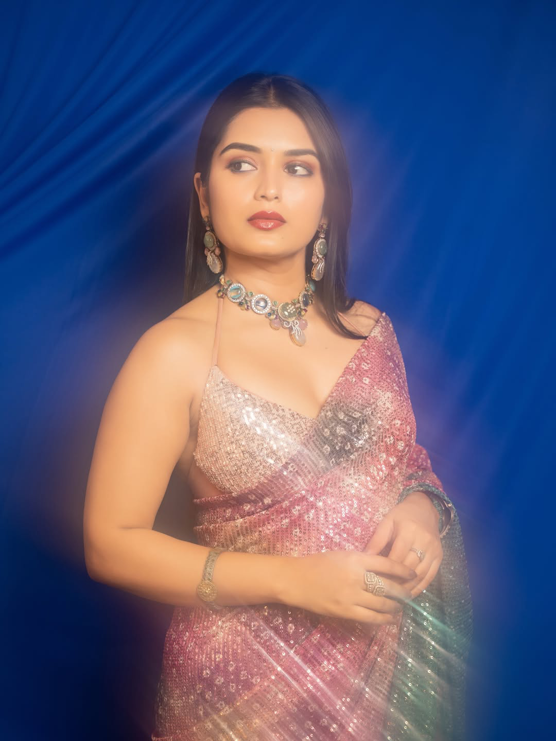 Serial actress priyanka jain stunning looks in saree