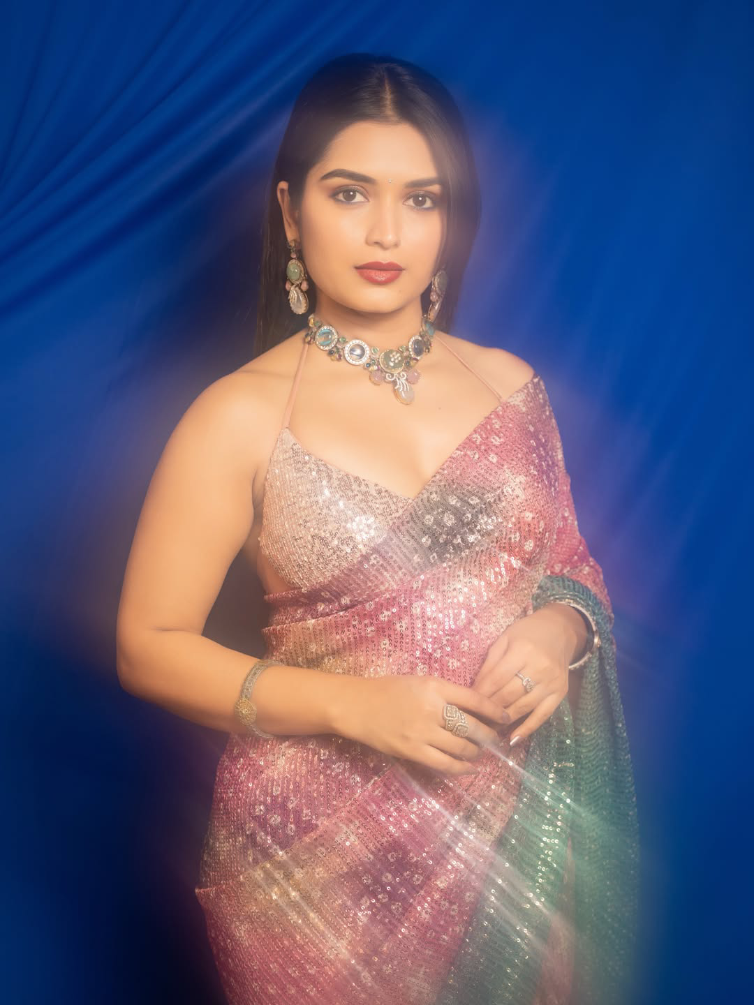 Serial actress priyanka jain stunning looks in saree