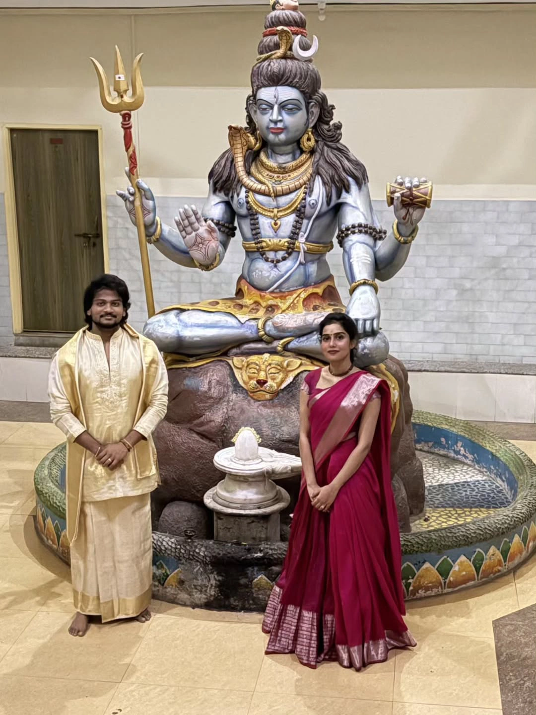 Shanmukh Jaswanth Visits Tirumala with Vaishnavi