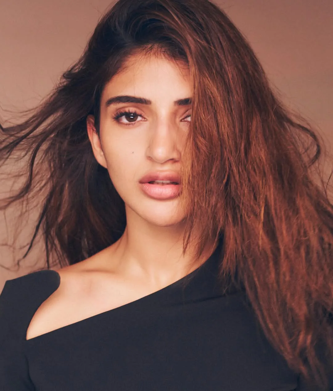 Star beauty sreeleela stunning looks in black dress
