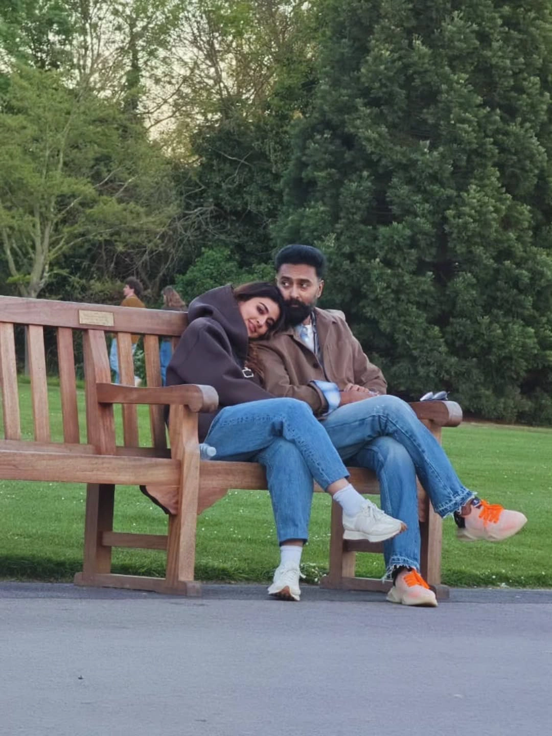 Sneha Shares Cute Photos with Husband Prasanna on Wedding Anniversary