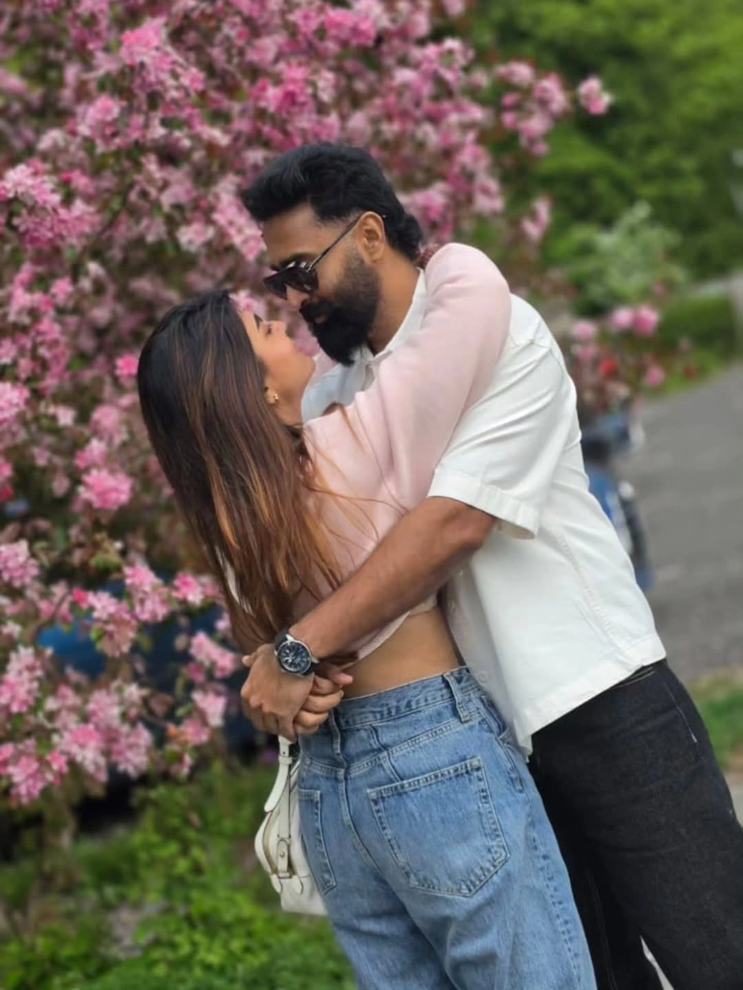 Sneha Shares Cute Photos with Husband Prasanna on Wedding Anniversary