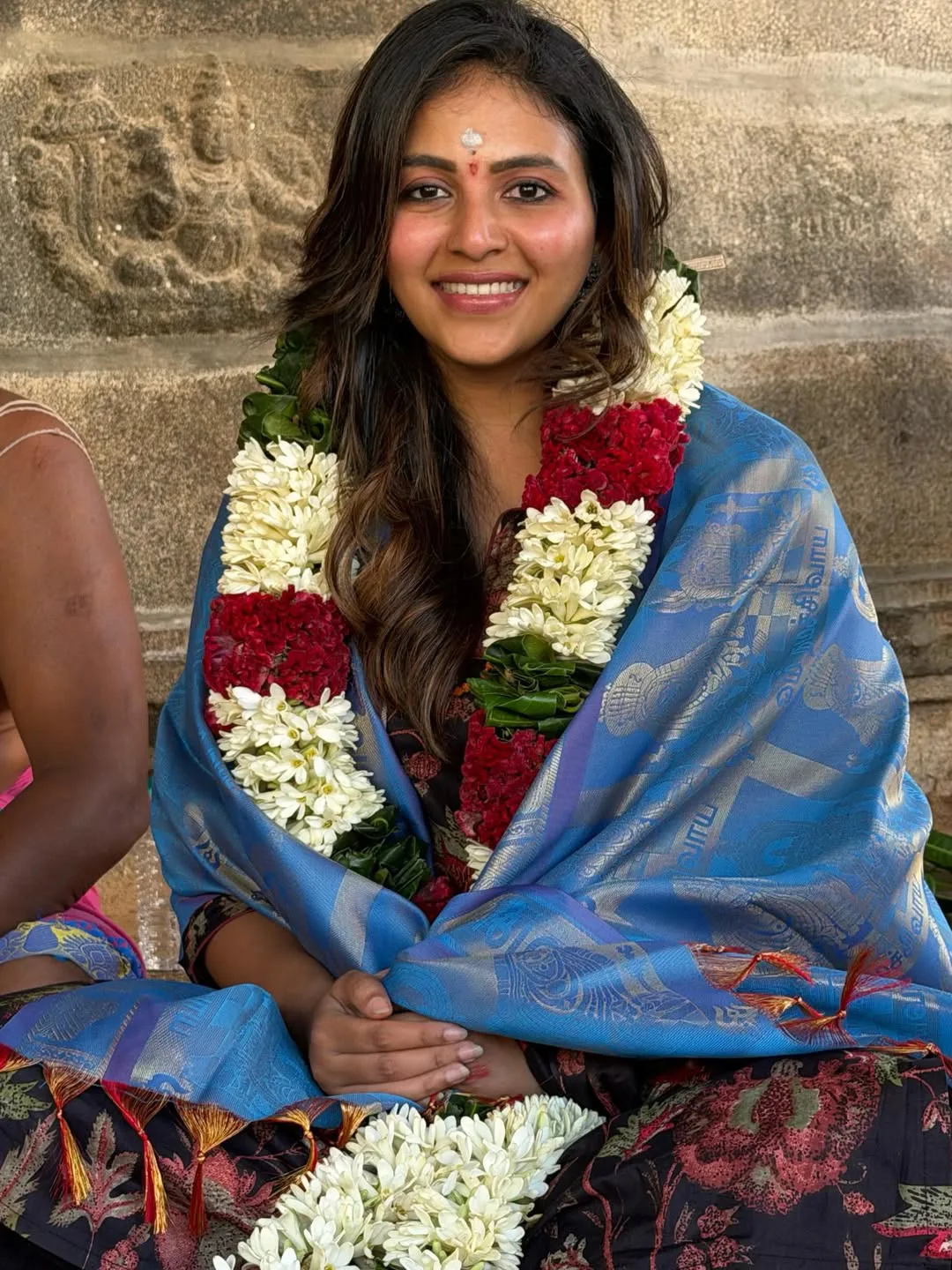 South Heroine Anjali visit Arunachalam