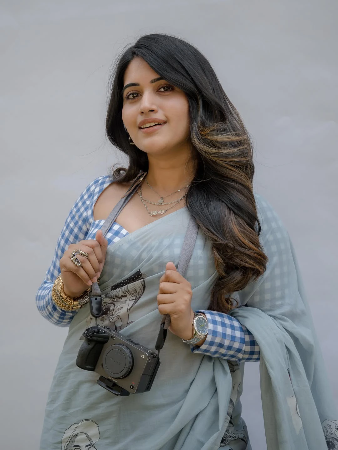 Sravanthi Chokarapu Stunning Looks in Saree