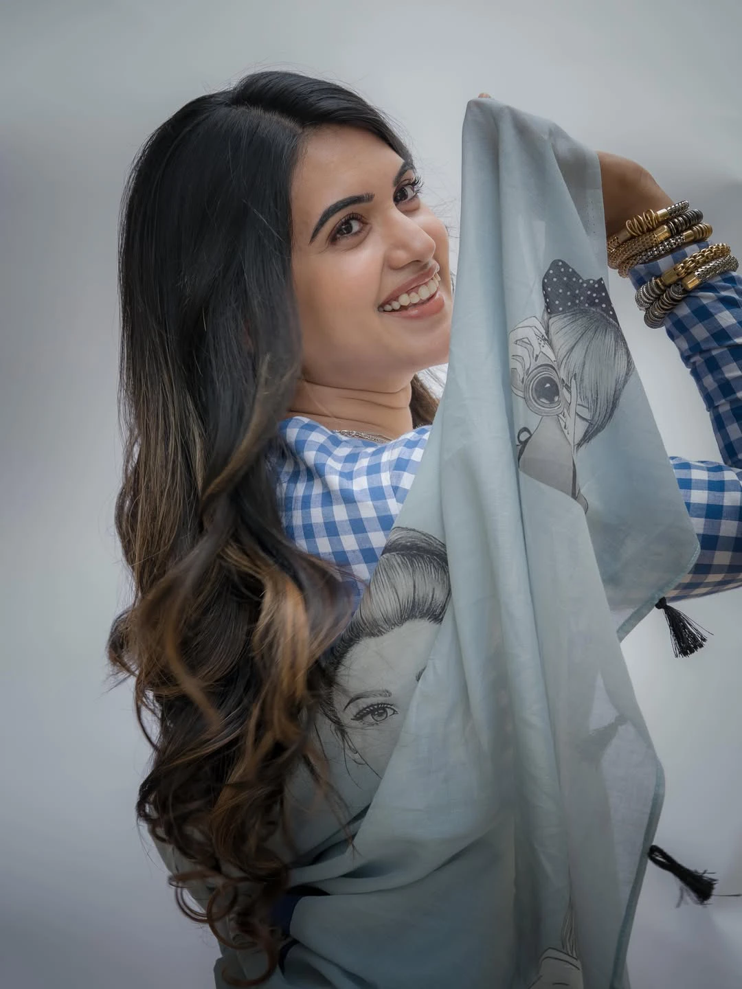 Sravanthi Chokarapu Stunning Looks in Saree