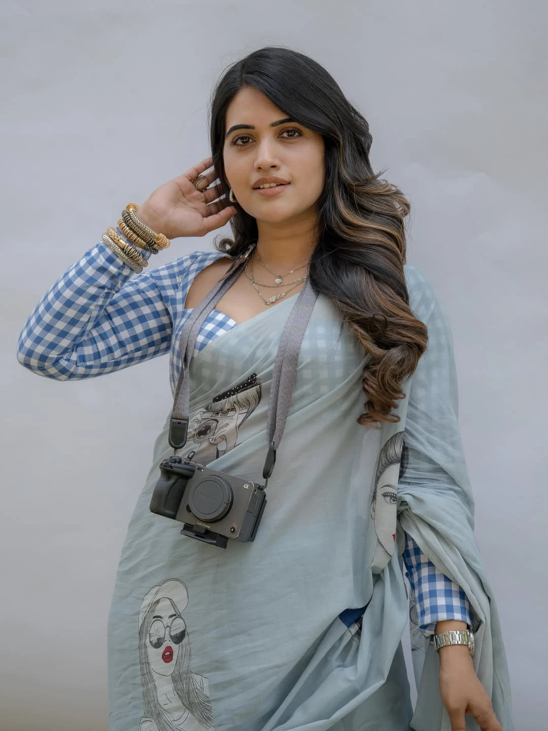 Sravanthi Chokarapu Stunning Looks in Saree