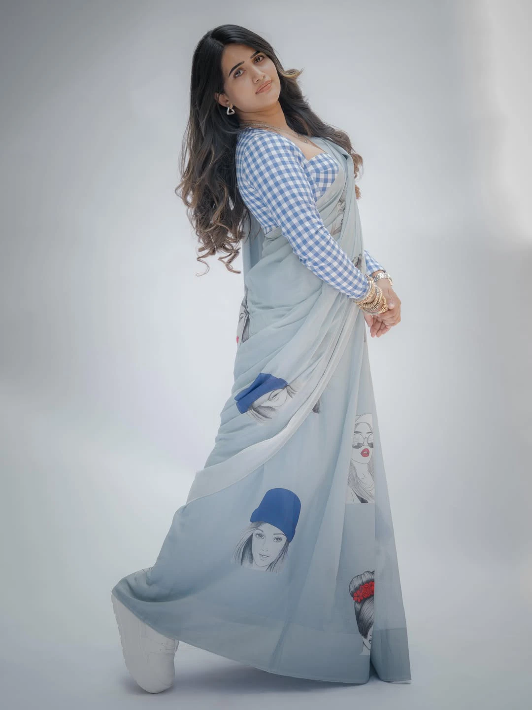 Sravanthi Chokarapu Stunning Looks in Saree