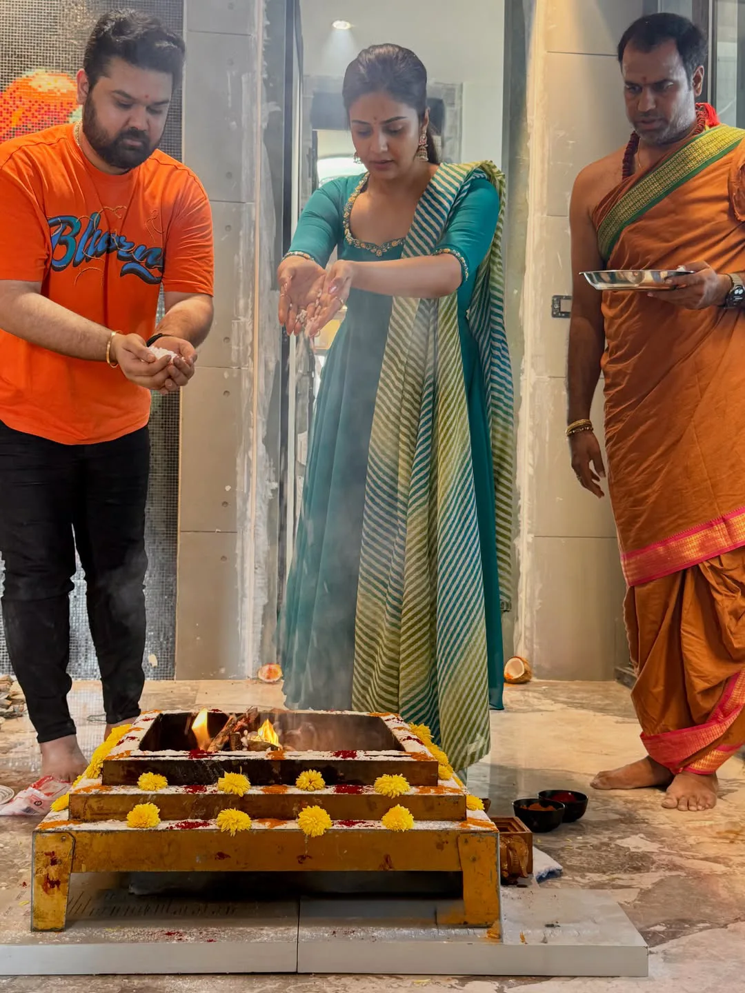 Star Anchor Sreemukhi Perform House Warming Ceremony in Her New Home