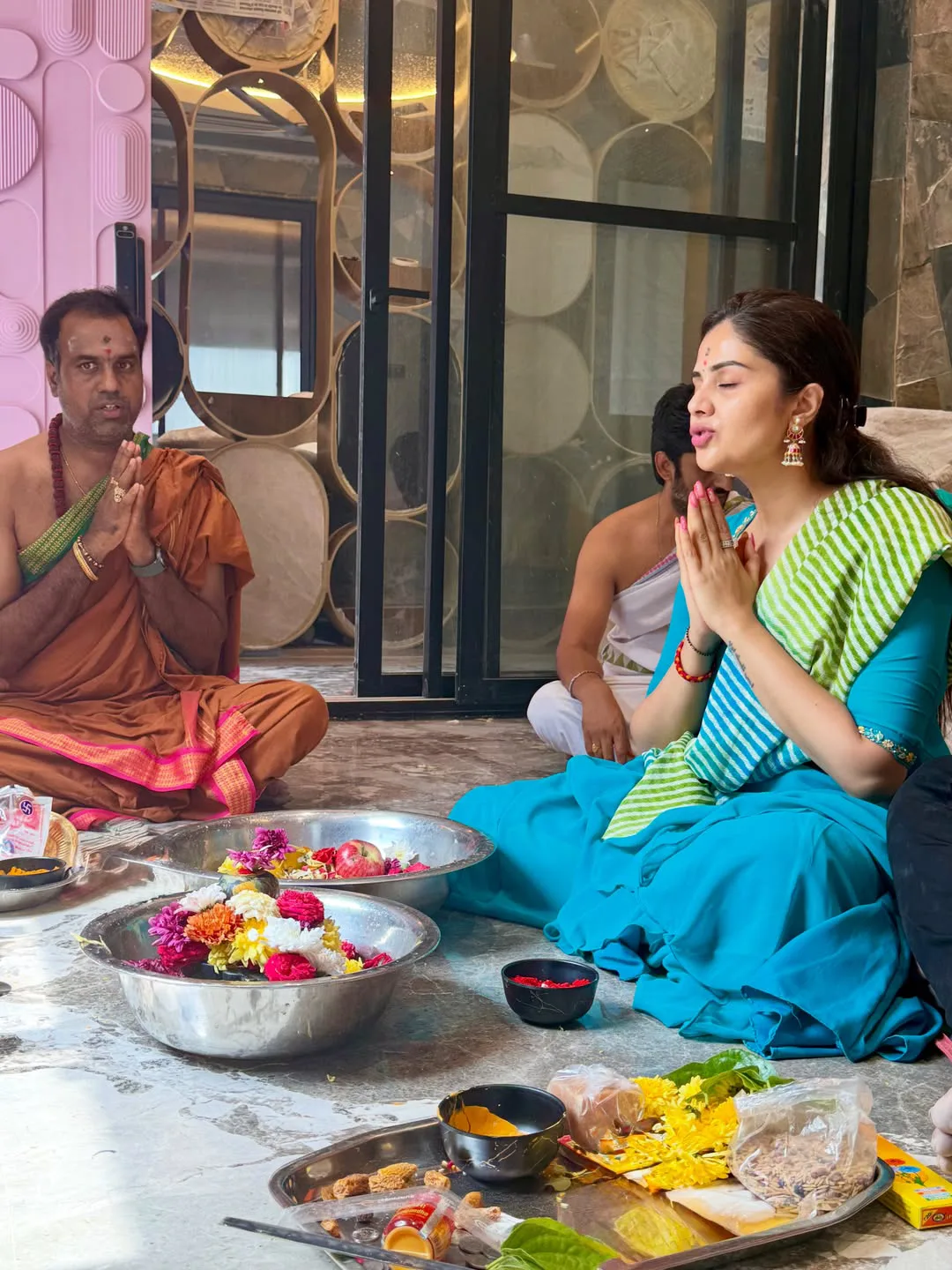 Star Anchor Sreemukhi Perform House Warming Ceremony in Her New Home