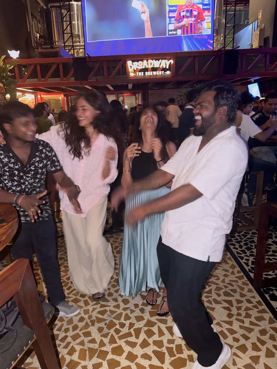 Supritha Bindu Madhavi Enjoying in Pub