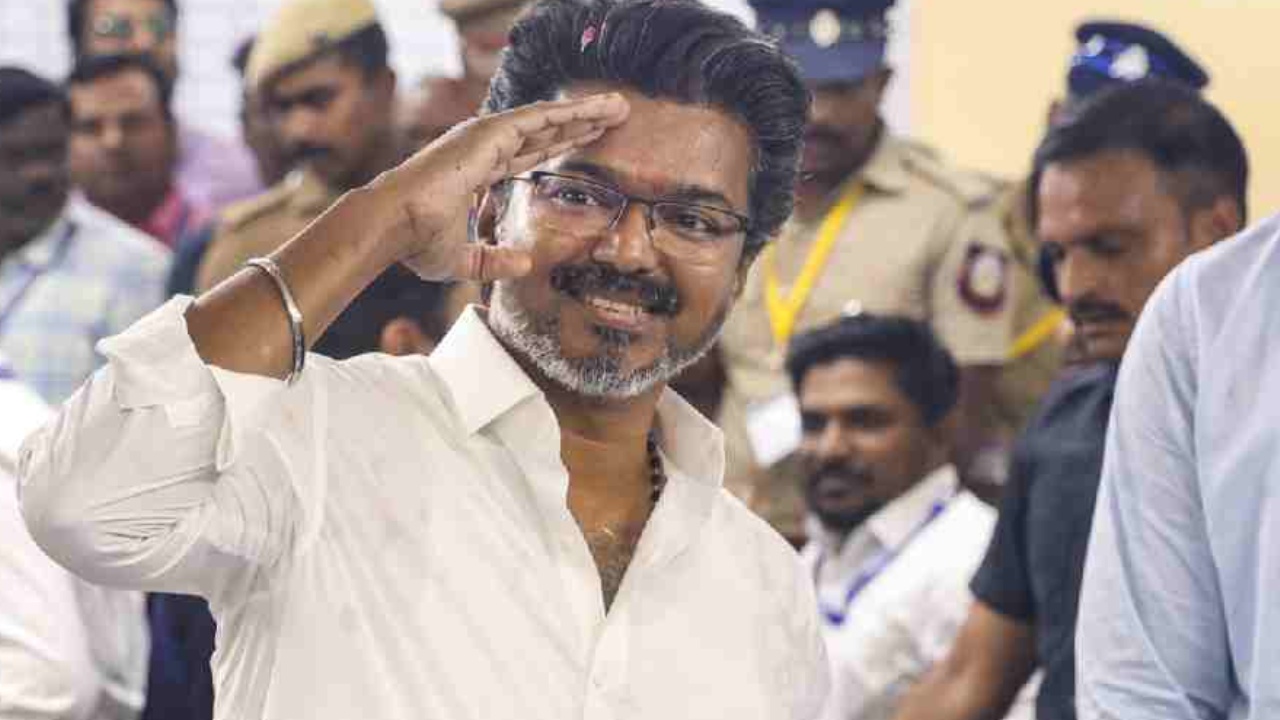 CM Vijay : విజయ్ అనే నేను.. సీఎంగా దళపతి ప్రమాణ స్వీకారోత్సవం.. హాజరయ్యే ప్రముఖులు వీరే..