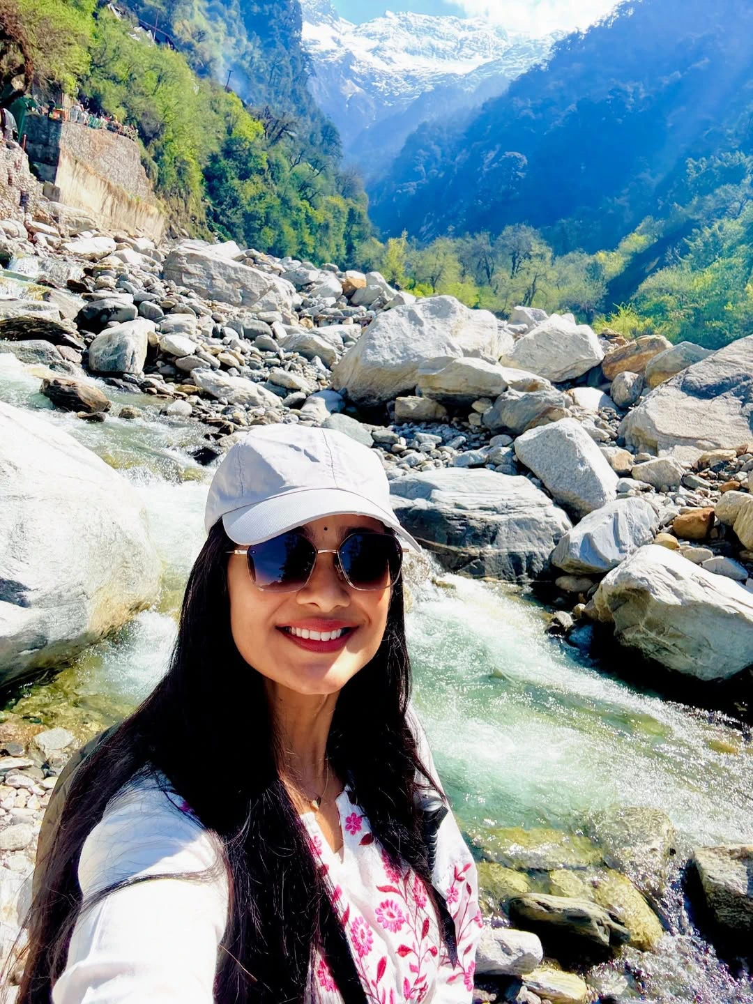 Tejaswini Gowda Amardeep Went to Chardham Yatra
