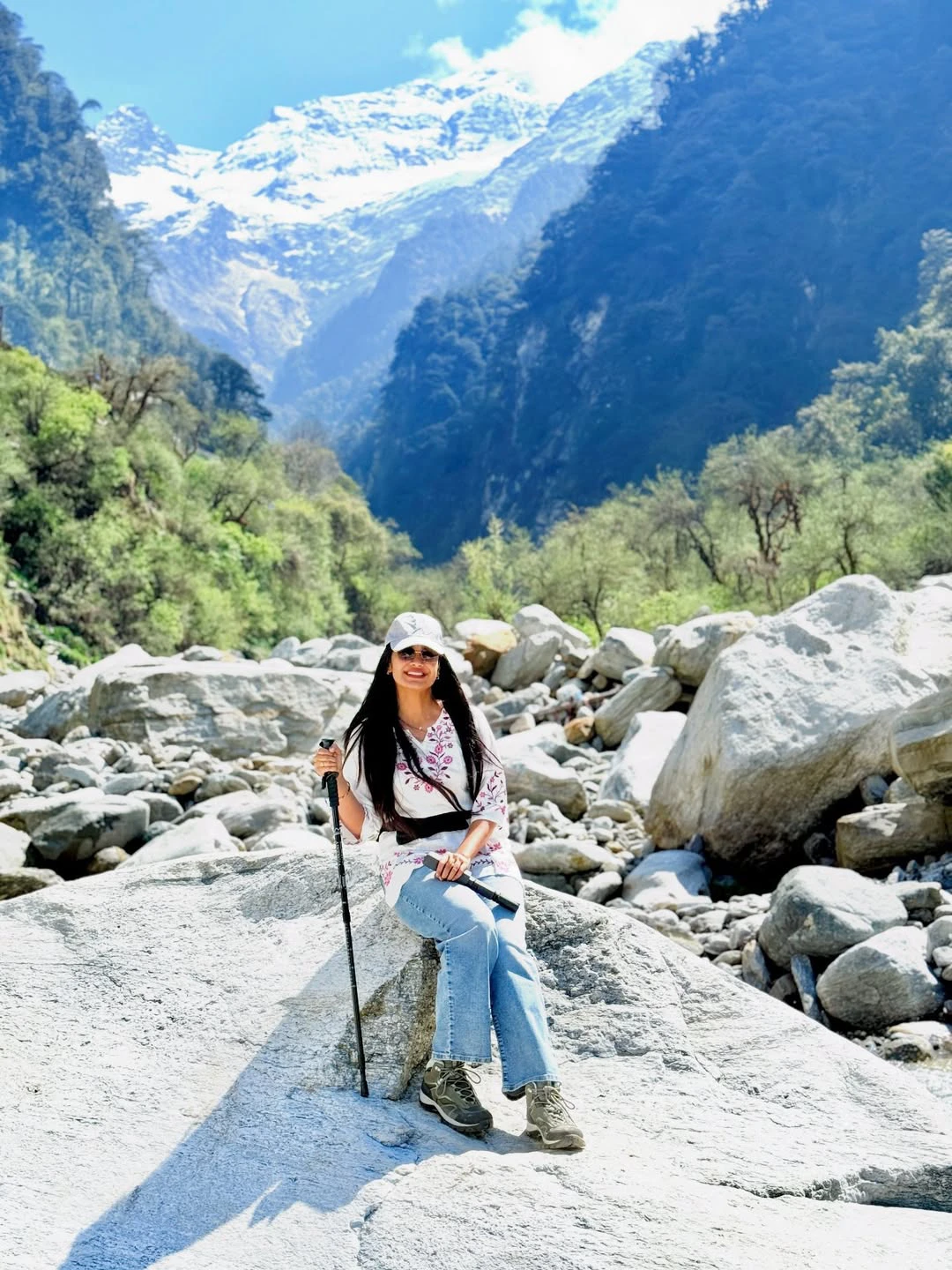 Tejaswini Gowda Amardeep Went to Chardham Yatra