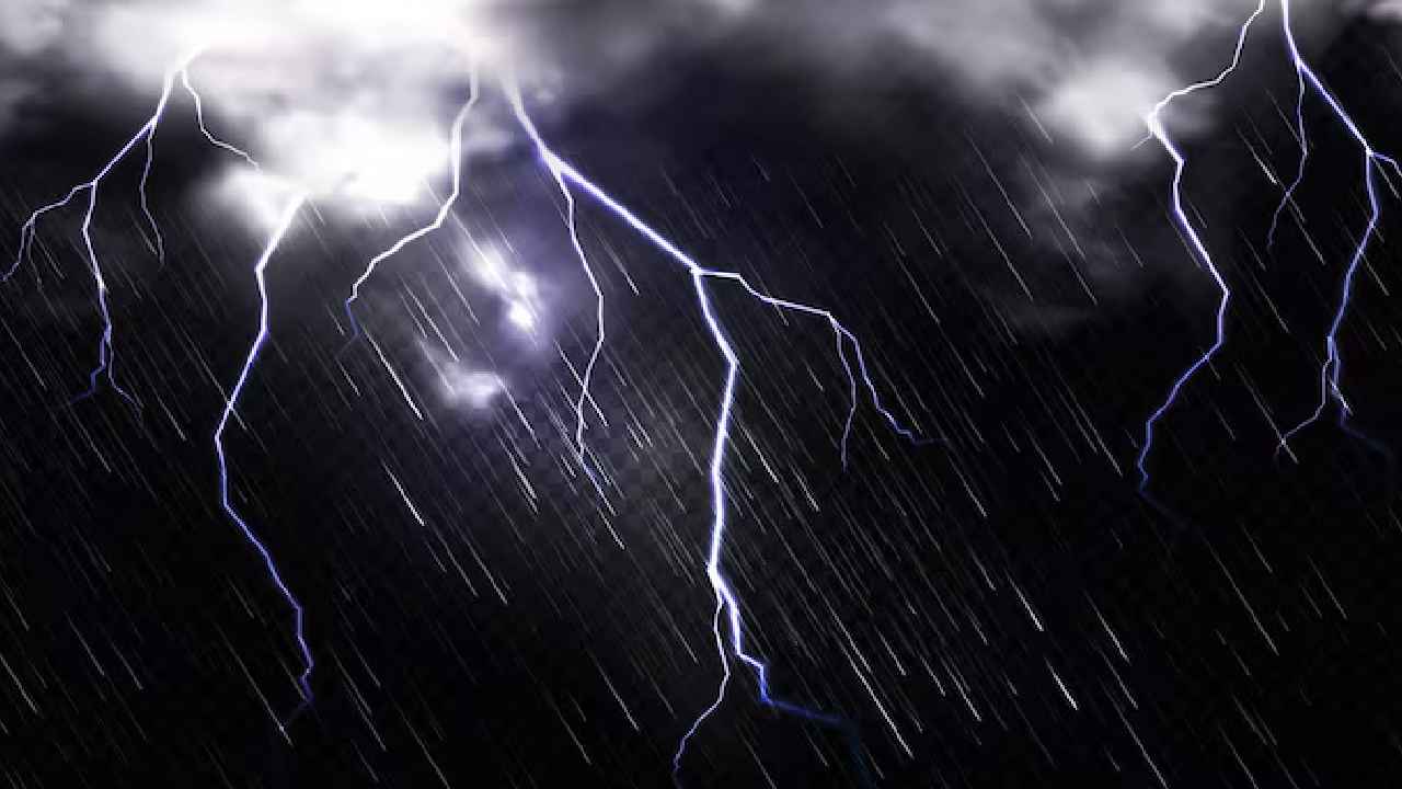 AP Weather: ఏపీలో పిడుగుల వానలు.. రేపు ఈ 5 జిల్లాలకు అలర్ట్..