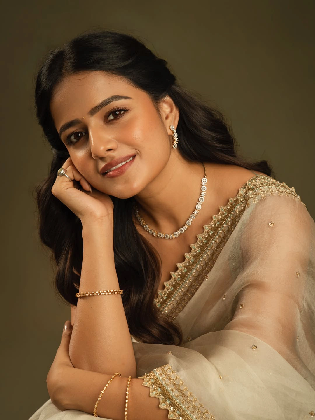 Vaishnavi Chaitanya Simple Looks in Saree
