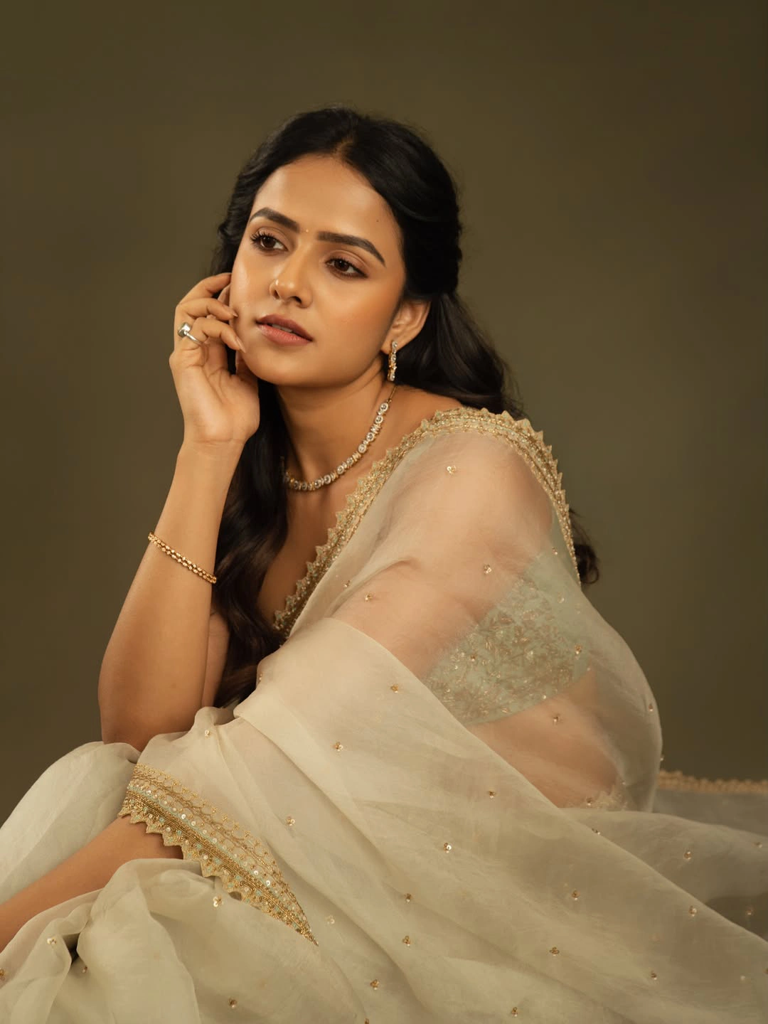 Vaishnavi Chaitanya Simple Looks in Saree