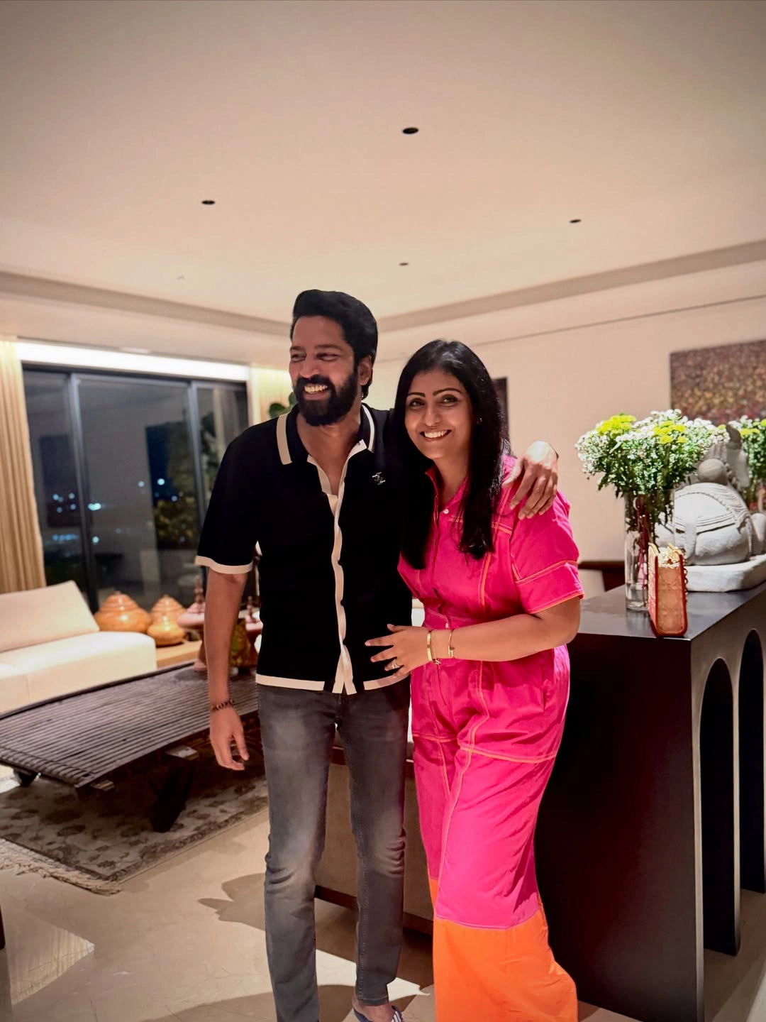 Allari Naresh Wife Virupa Kantamneni Birthday