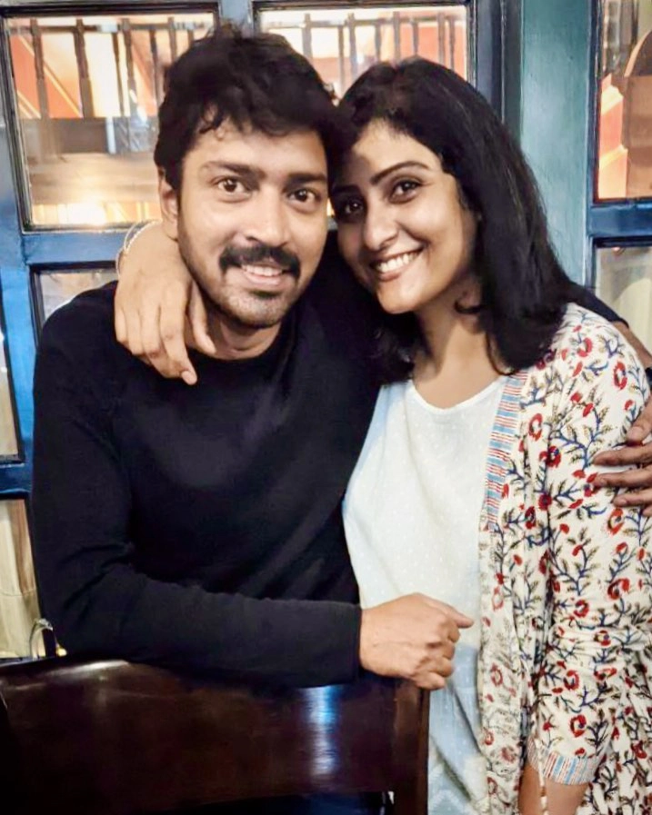 Allari Naresh Wife Virupa Kantamneni Birthday