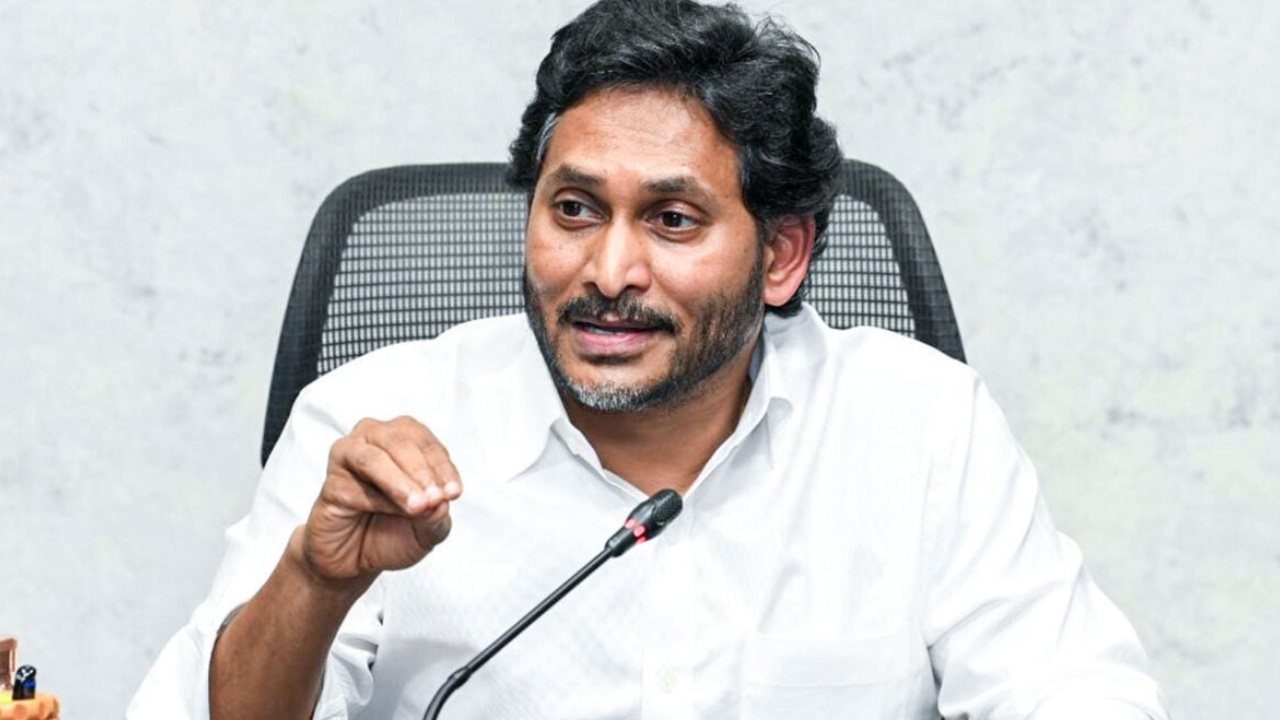 YS Jagan : స్థానిక సంస్థల ఎన్నికలపై నేతలకు కీలక సూచనలు చేసిన వైఎస్ జగన్.. అలాచేస్తే ఇబ్బందులు తప్పవ్..
