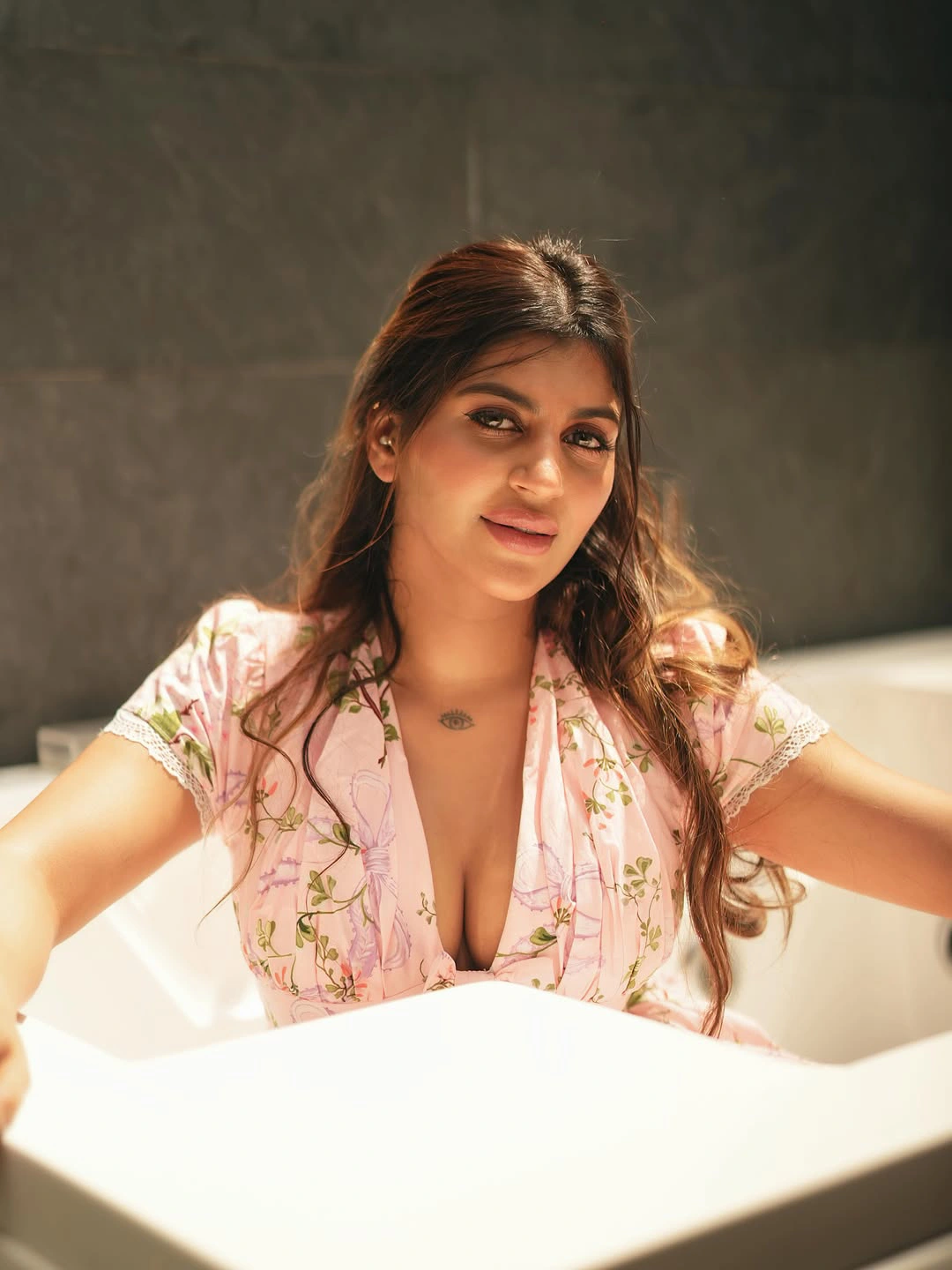 Yashika Aannand Shares Photos from Bath Tub