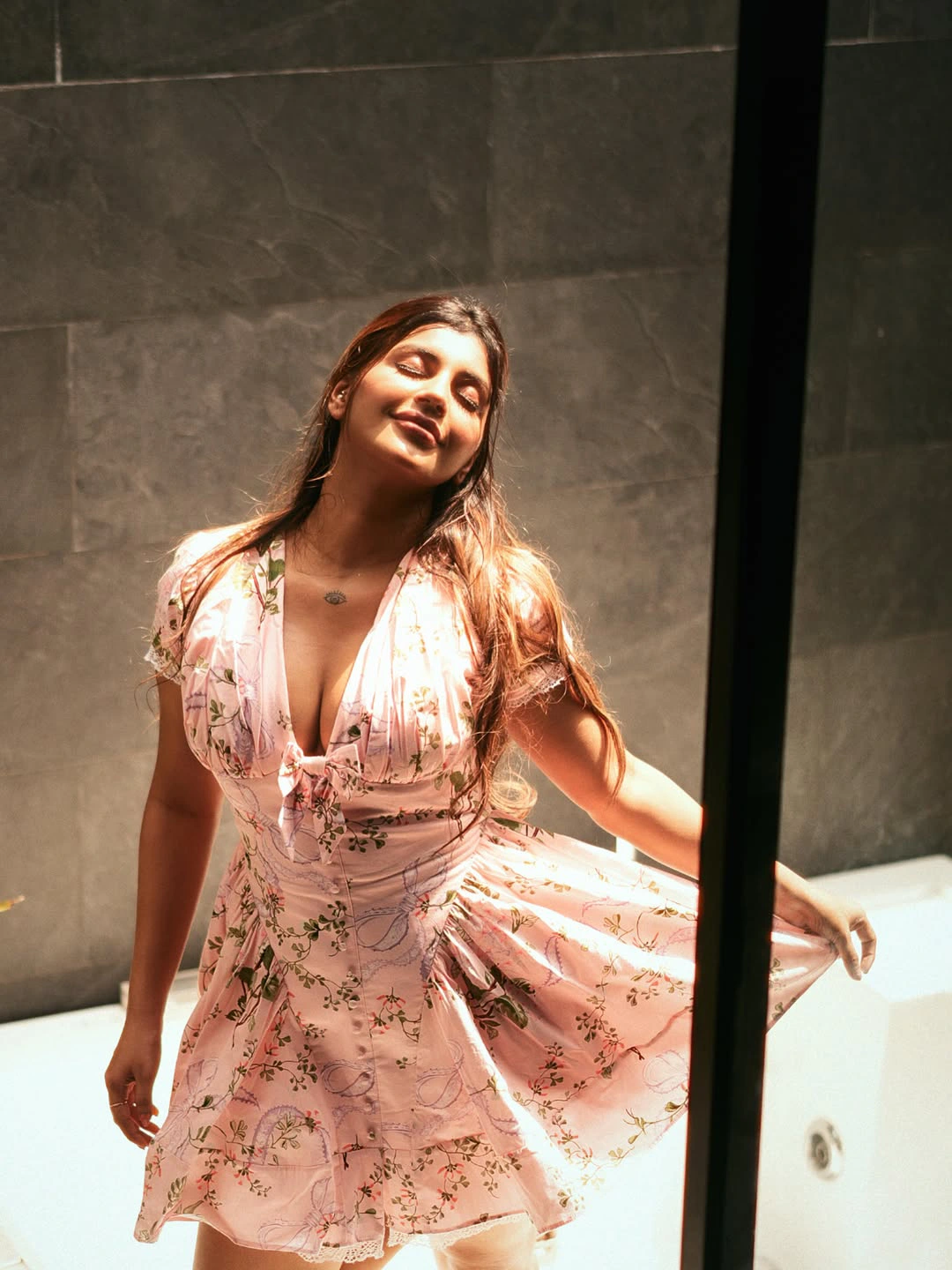 Yashika Aannand Shares Photos from Bath Tub