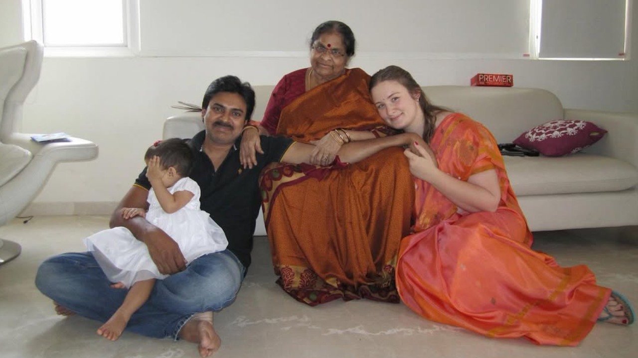 Anna Lezhneva : మదర్స్ డే.. అత్తమ్మతో దిగిన స్పెషల్ ఫోటో షేర్ చేసి.. పవన్ కళ్యాణ్ భార్య ఎమోషనల్ పోస్ట్..