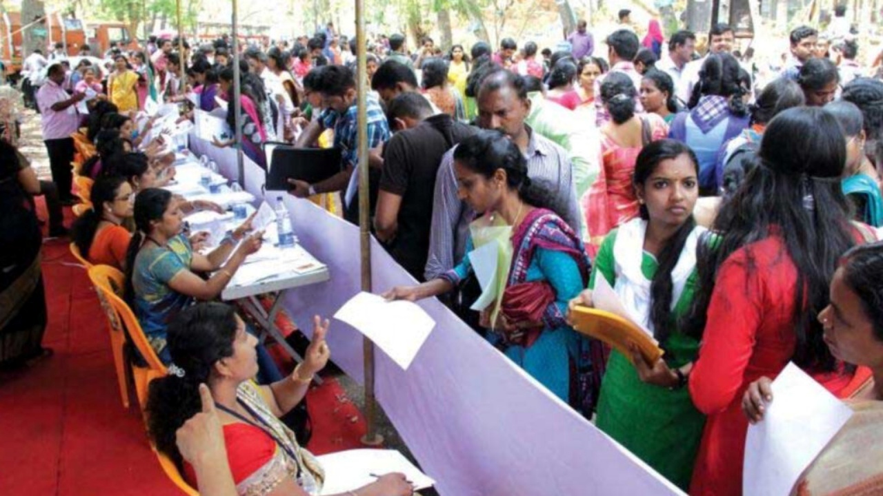 BEL Recruitment 2026 : బీటెక్ పూర్తి చేశారా.. అయితే ఈ ఛాన్స్ మిస్ చేసుకోకండి.. నెలకు రూ.60 వేల జీతం పొందే అవకాశం