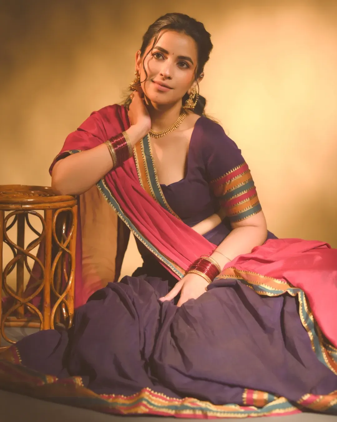 hit movie fame komalee prasad traditional look viral